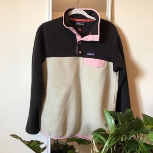 Woman’s Patagonia Multi Colored Pullover Sweater